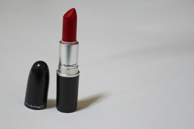 M.A.C Retro Matte Lipstick - Ruby Woo 